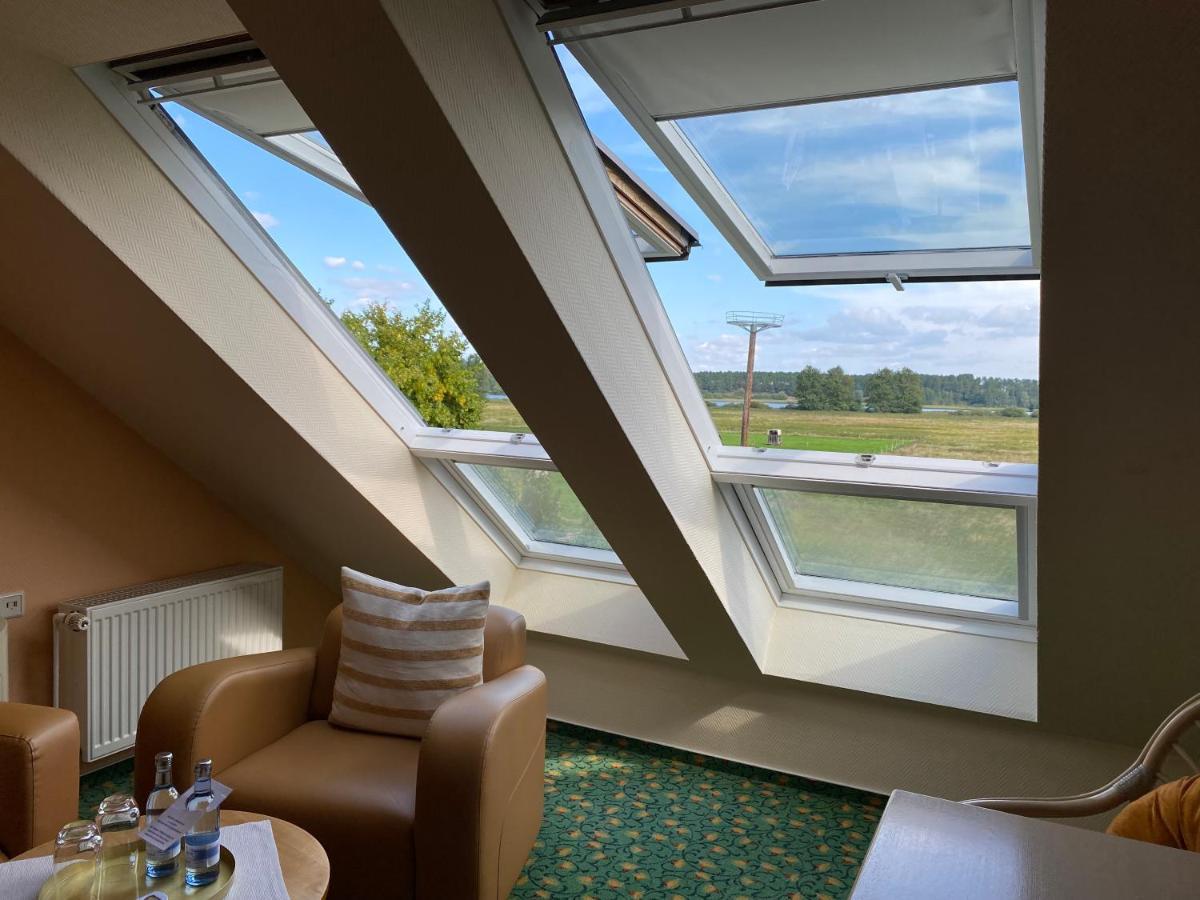 Hotel Am Mueritz-Nationalpark Waren  Bagian luar foto