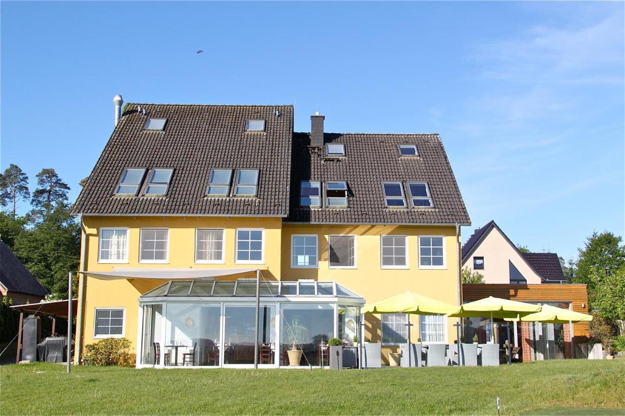 Hotel Am Mueritz-Nationalpark Waren  Bagian luar foto