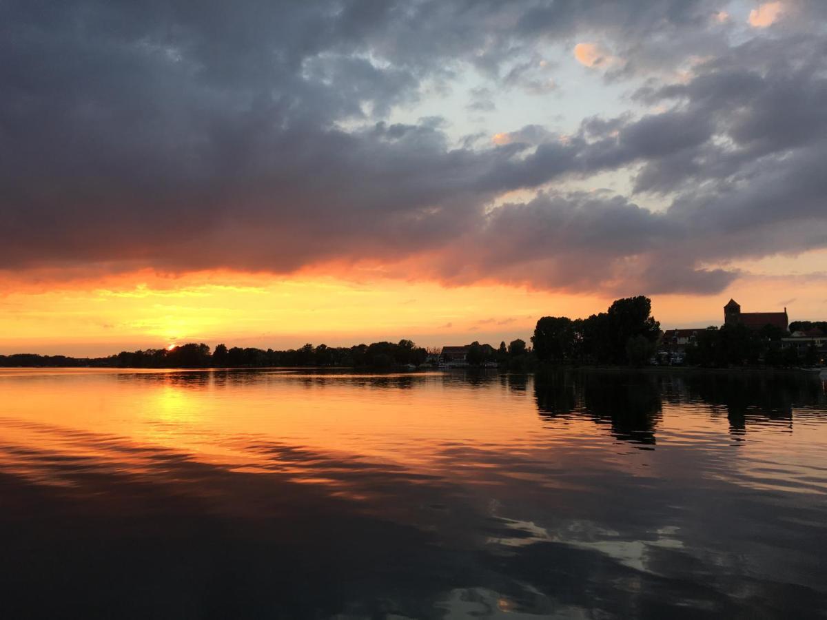Hotel Am Mueritz-Nationalpark Waren  Bagian luar foto
